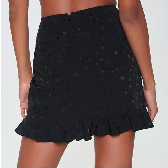Forever 21 Black Polka Dot Print Ruched Ruffle Hem Mini Skirt Size XS - Picture 2 of 9